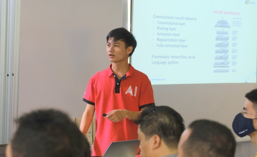 xTer thích thú tìm hiểu về công nghệ xe tự hành